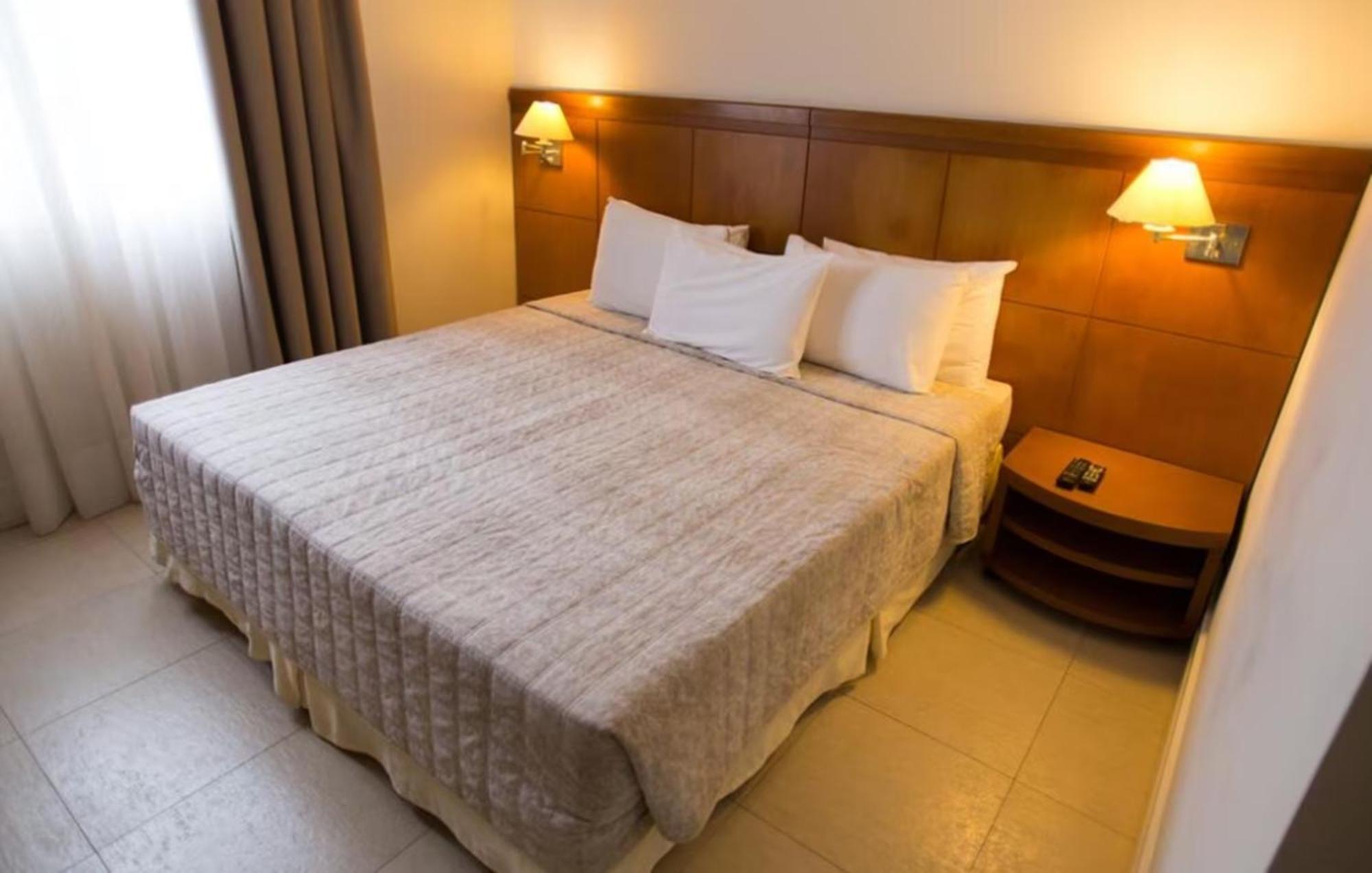 Le Village Flats E Hotel Жоинвили Экстерьер фото