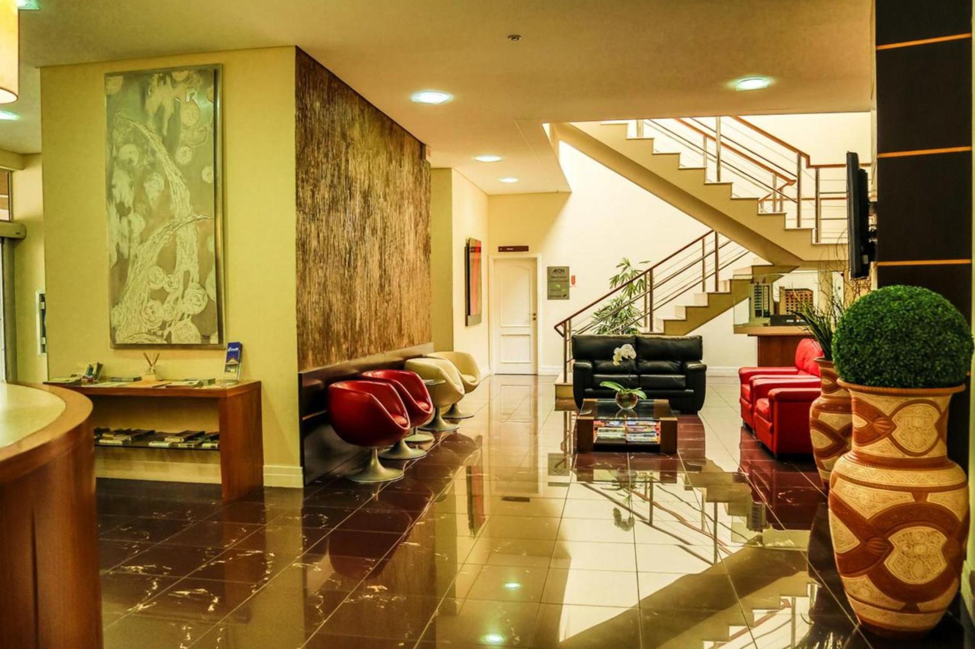 Le Village Flats E Hotel Жоинвили Экстерьер фото