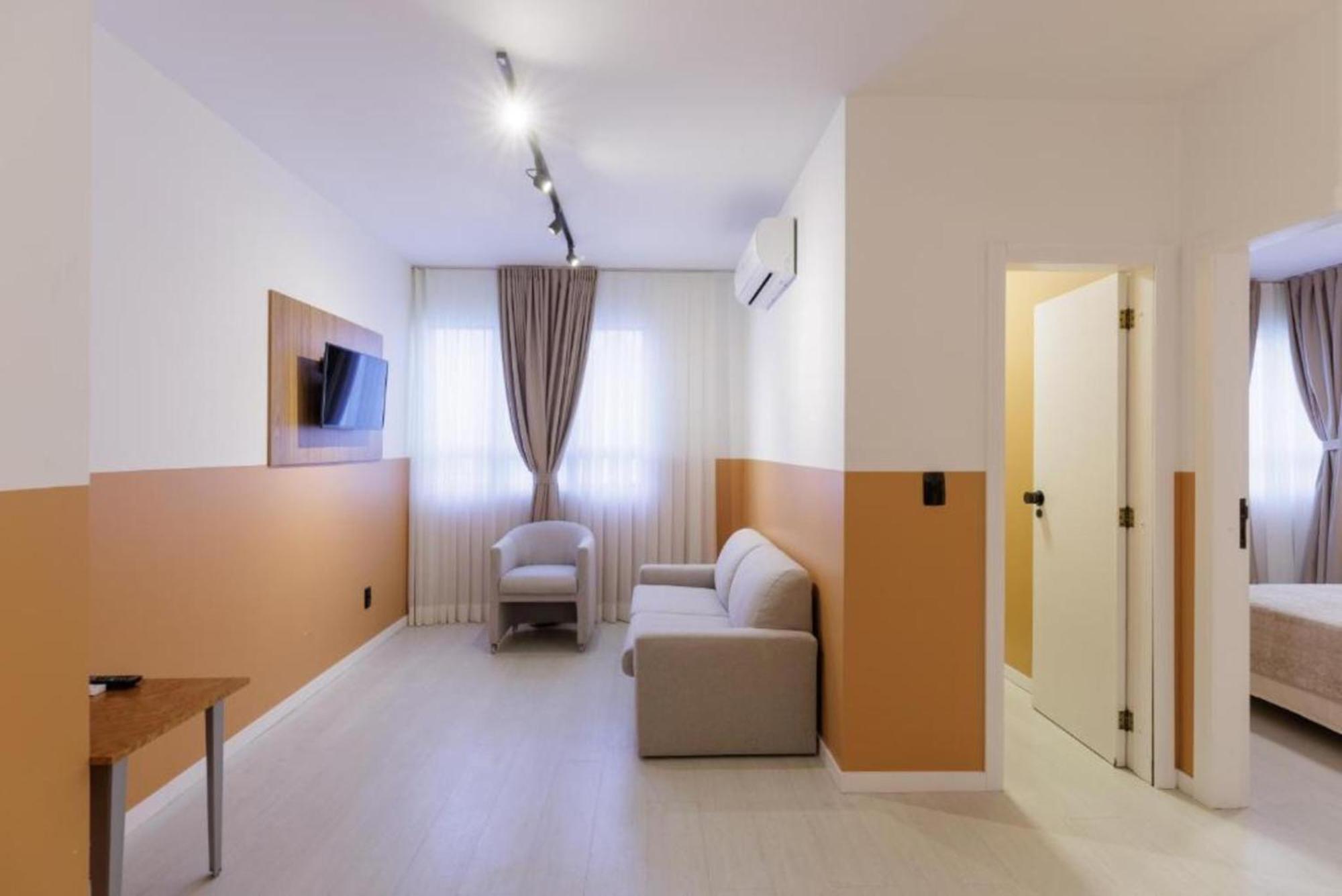 Le Village Flats E Hotel Жоинвили Экстерьер фото